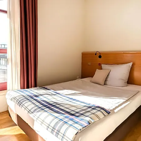 Boulevard Altstadt 3*