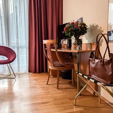 Boulevard Altstadt 3* Шверин